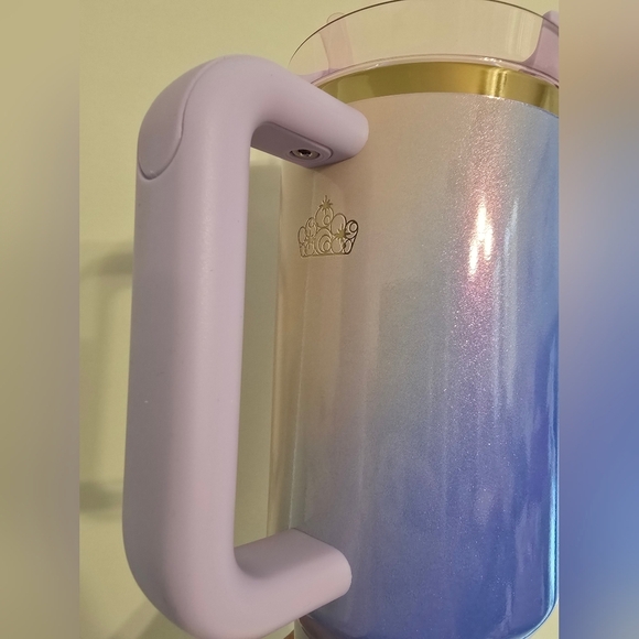 NWT Stanley Limited Edition Wicked Glinda For Good Quencher H2.0 Tumbler 40 Oz - Picture 11 of 13